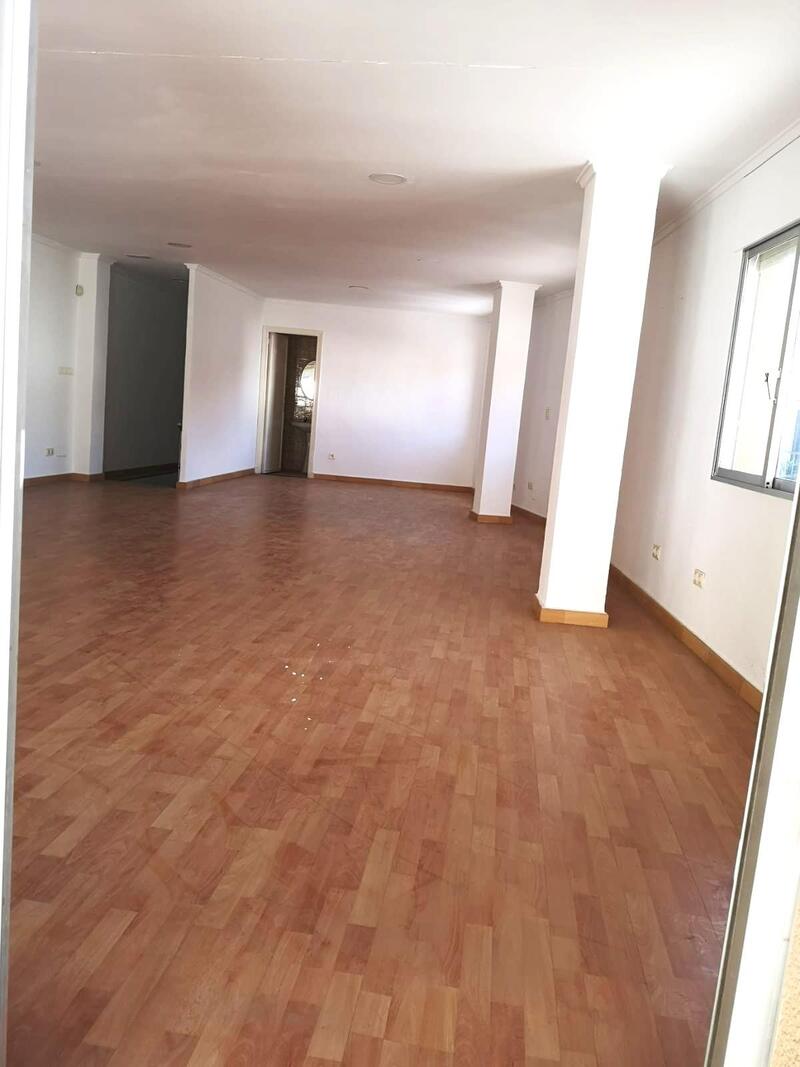 Gezinswoning Te koop