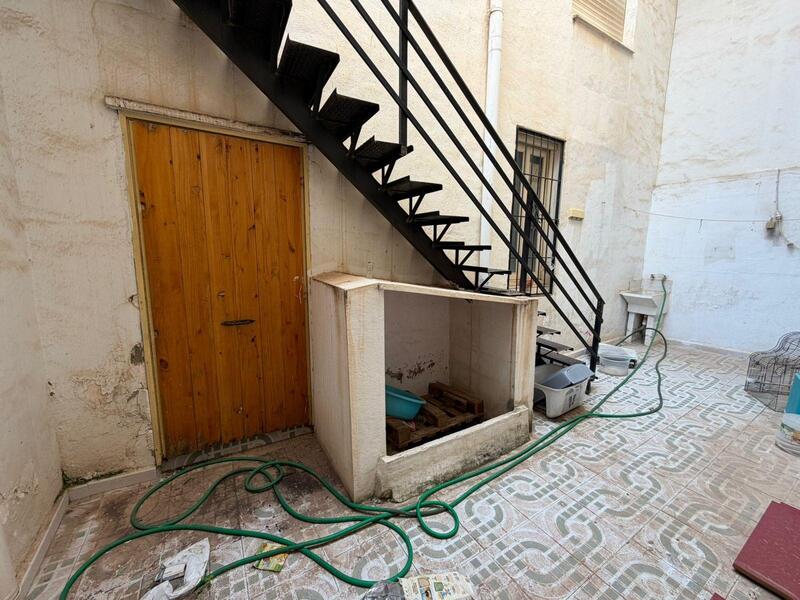 3 soveværelse Byhus til salg