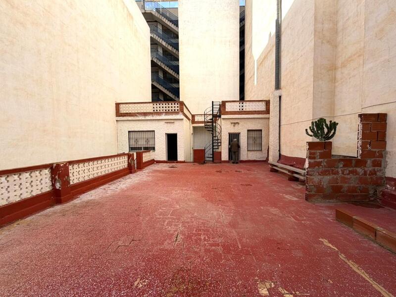 3 soveværelse Byhus til salg