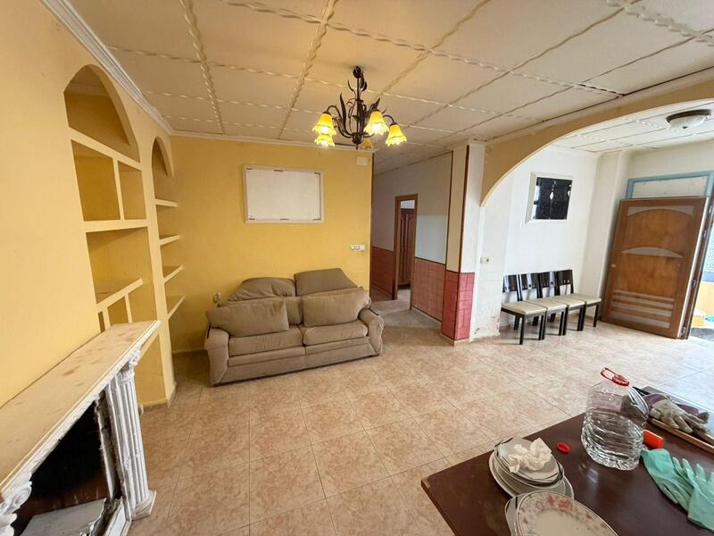 3 soveværelse Byhus til salg