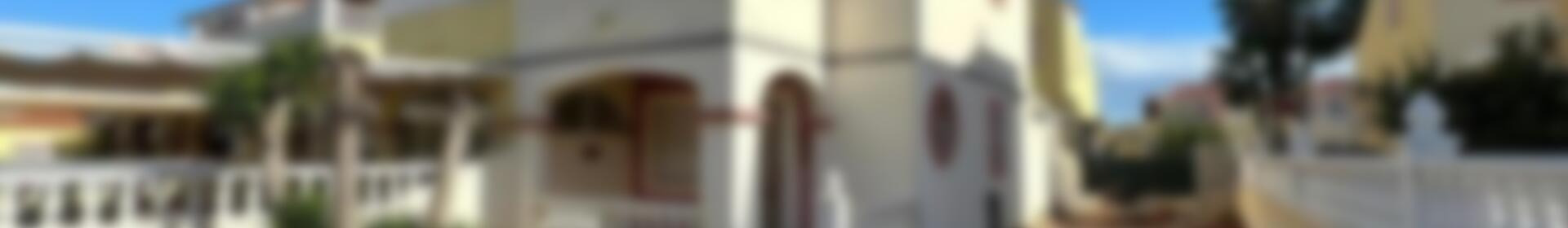 2 slaapkamer Gezinswoning Te koop