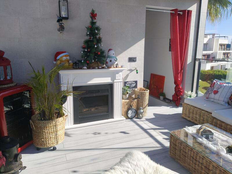 2 bedroom Townhouse for sale