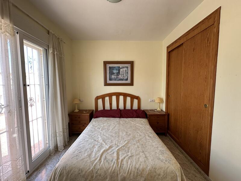 2 Schlafzimmer Stadthaus zu verkaufen