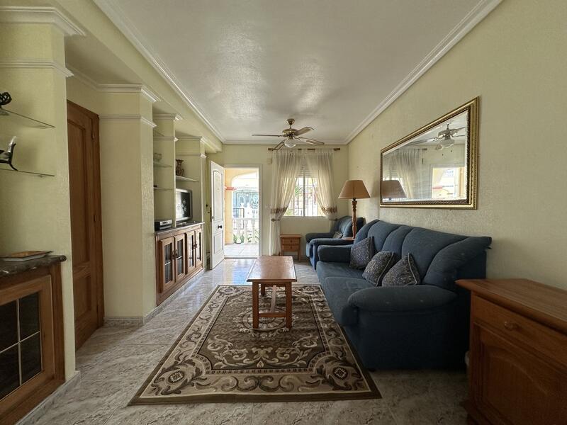 2 Schlafzimmer Stadthaus zu verkaufen