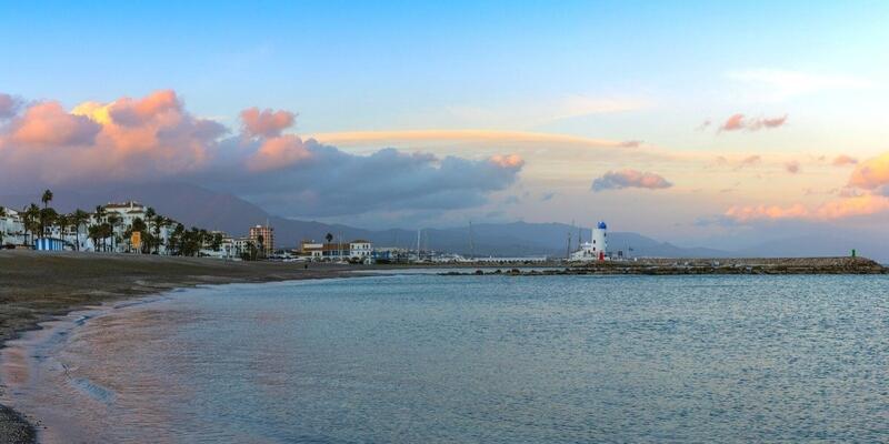 4 спальная комната городская тюрьма продается