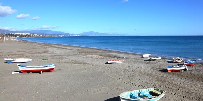 4 спальная комната городская тюрьма продается