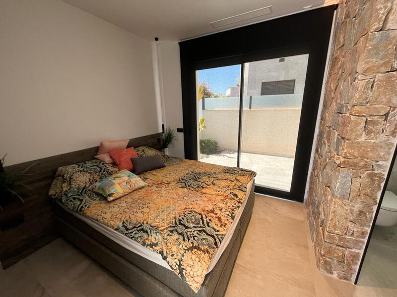 5 bedroom Villa for sale