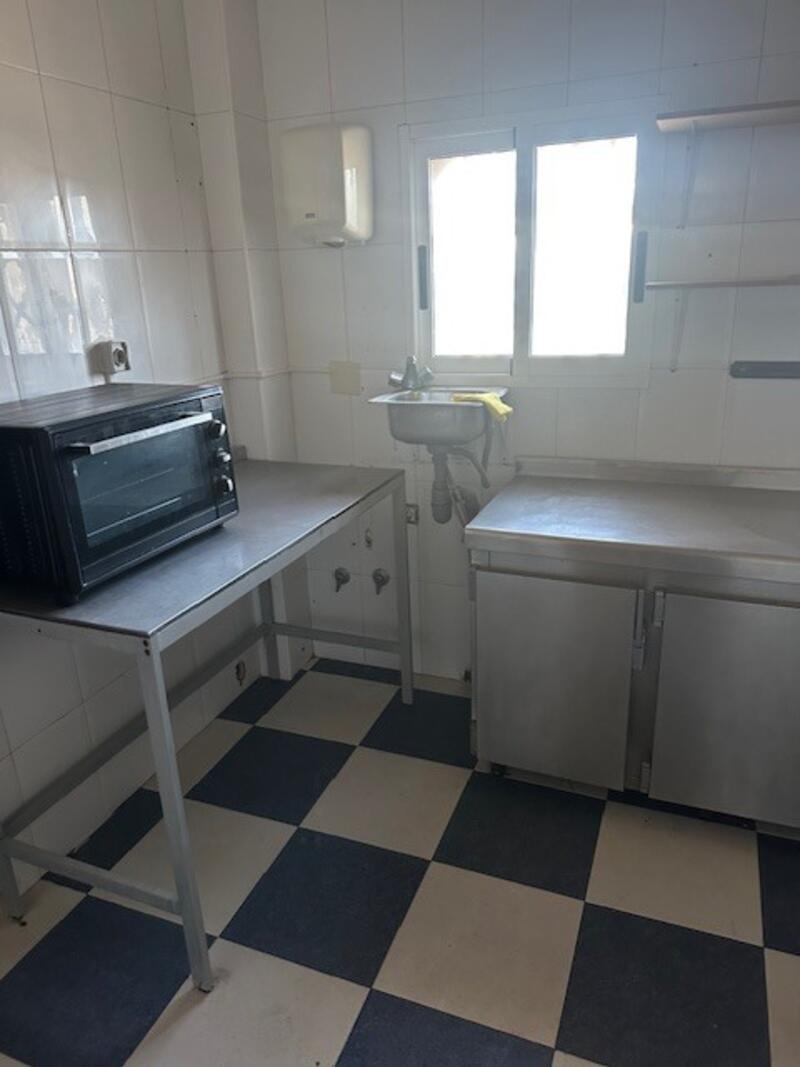 3 bedroom Commercial Property for sale