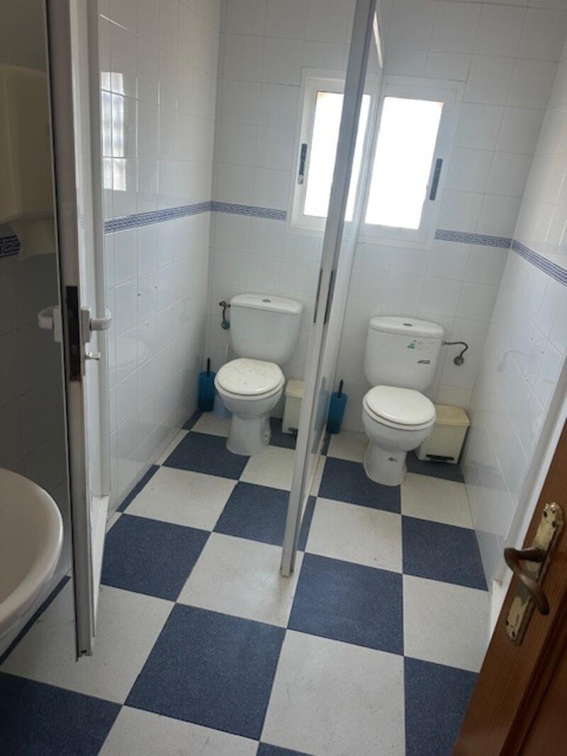 3 bedroom Commercial Property for sale