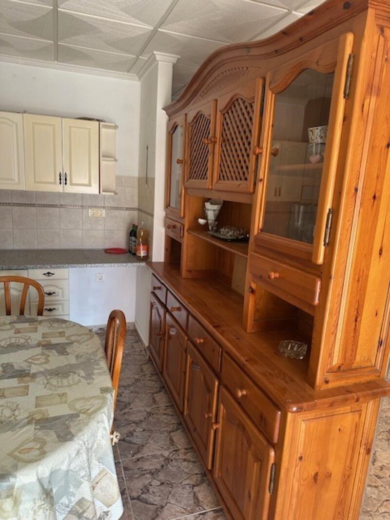 3 bedroom Commercial Property for sale