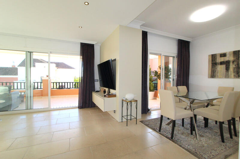 4 bedroom Townhouse for sale