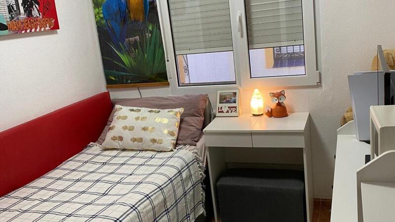 4 спальная комната Деревенский Дом продается