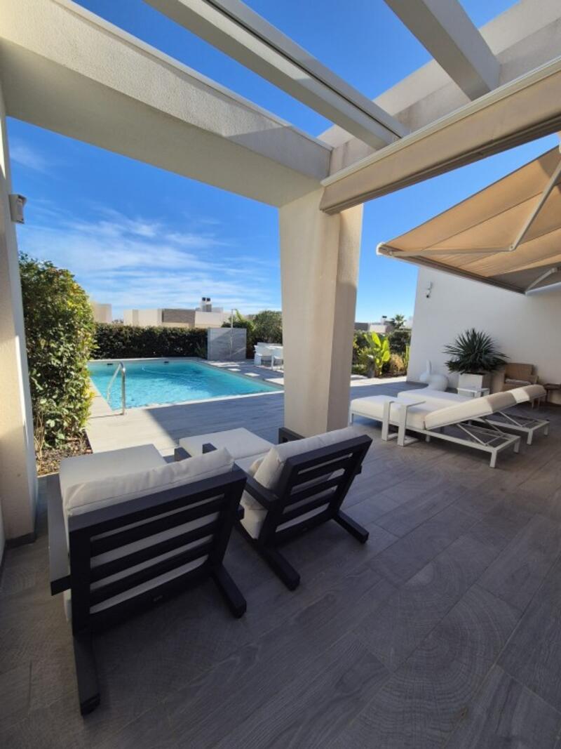 3 bedroom Villa for sale