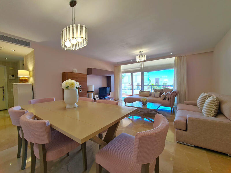 3 bedroom Apartment for sale