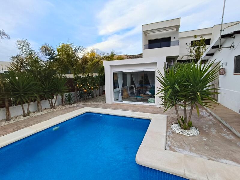 2 bedroom Villa for sale