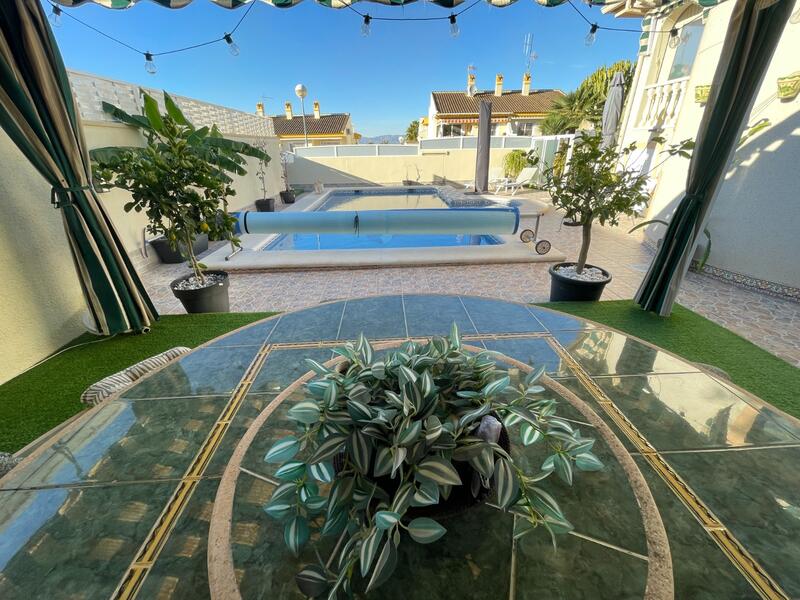 5 Schlafzimmer Villa zu verkaufen