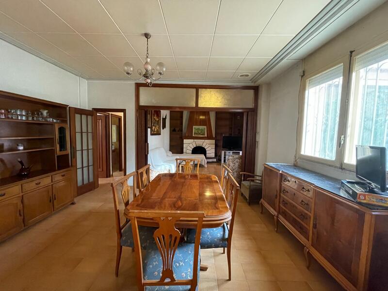 4 Schlafzimmer Villa zu verkaufen