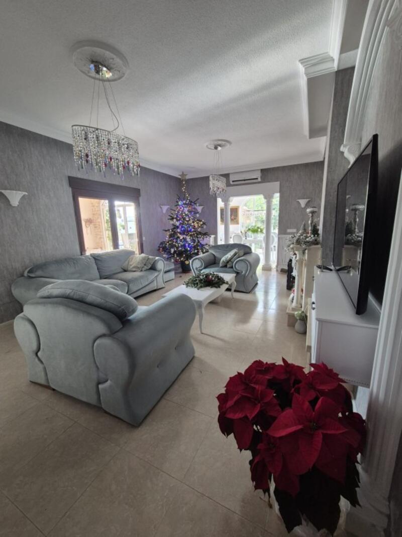 4 bedroom Country House for sale