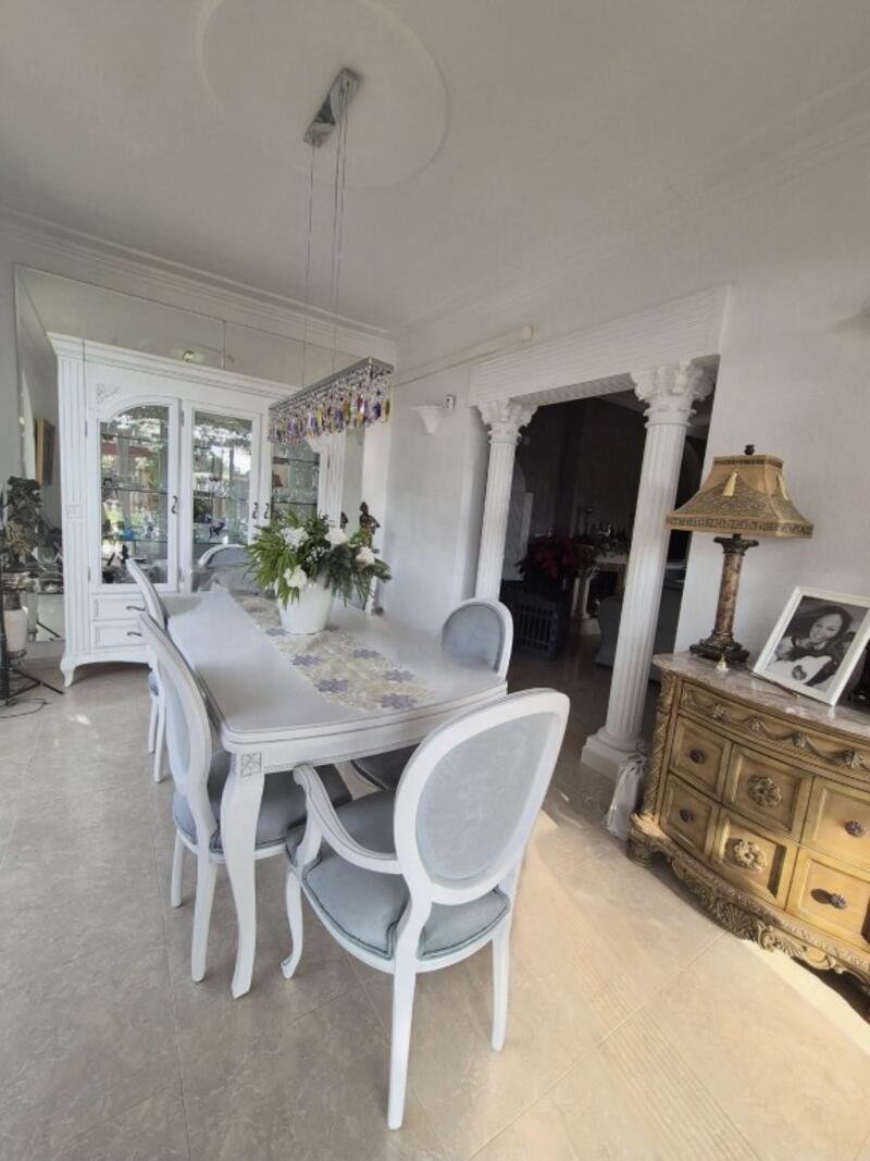 4 bedroom Country House for sale