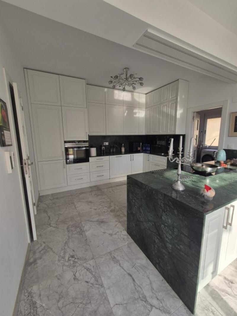 4 bedroom Country House for sale