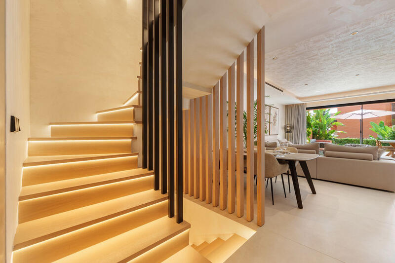 4 bedroom Townhouse for sale