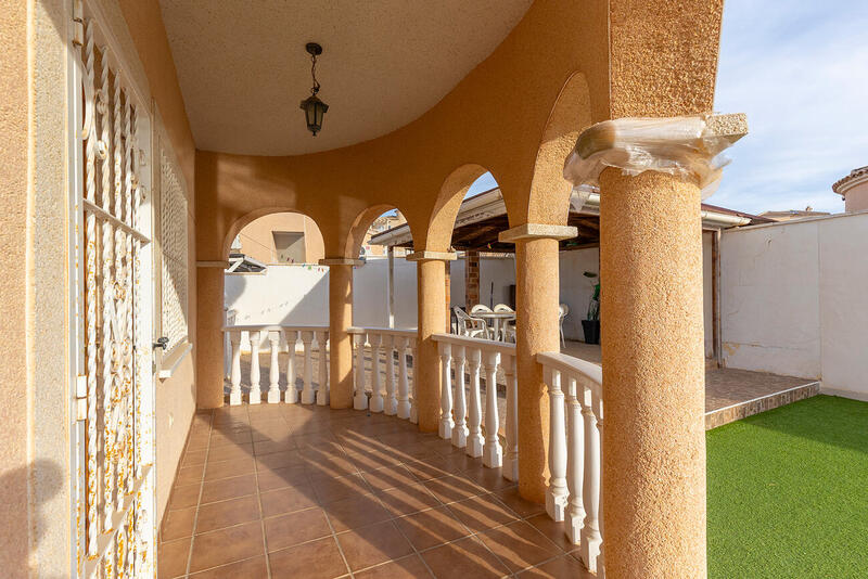 4 sovrum Villa till salu