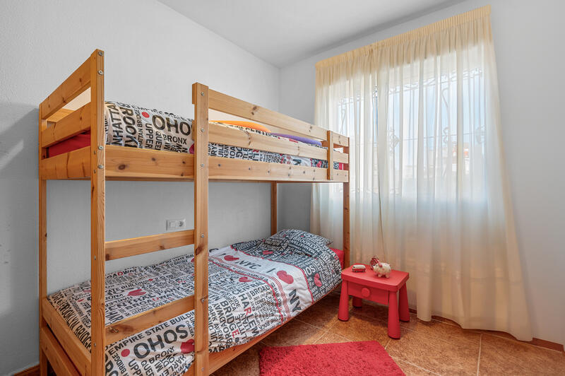 3 slaapkamer Gezinswoning Te koop