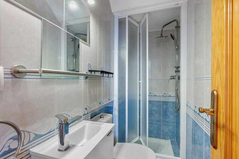 3 slaapkamer Gezinswoning Te koop