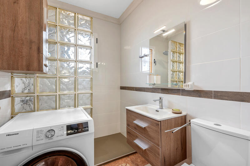 3 slaapkamer Gezinswoning Te koop