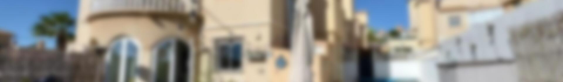 2 Cuarto Villa en venta