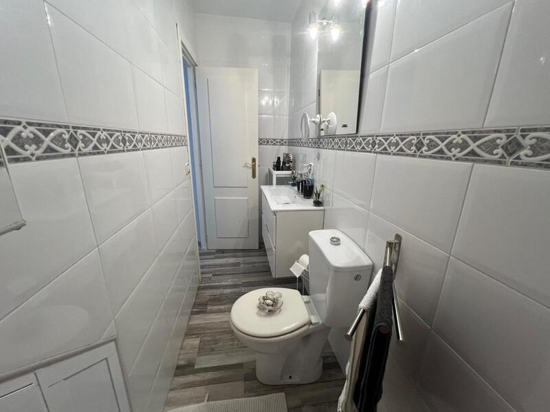 4 bedroom Townhouse for sale