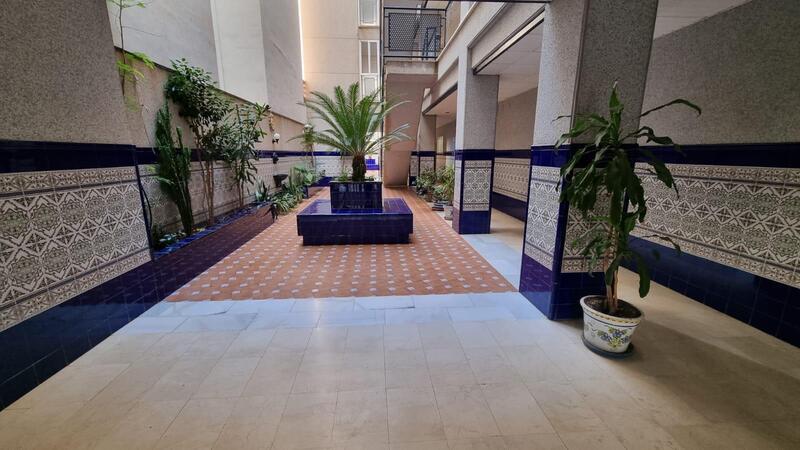 2 slaapkamer Appartement Te koop 2 slaapkamer Appartement Te koop