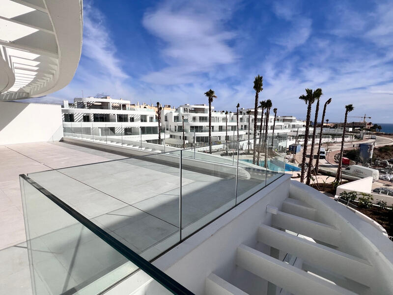 3 bedroom Apartment for sale