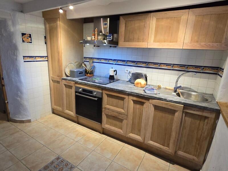 2 bedroom Townhouse for sale