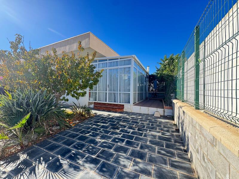 2 Schlafzimmer Stadthaus zu verkaufen