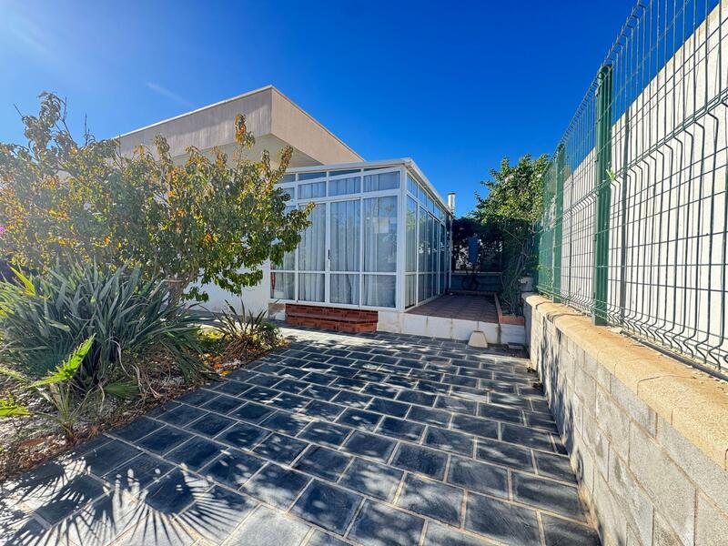 2 Schlafzimmer Stadthaus zu verkaufen