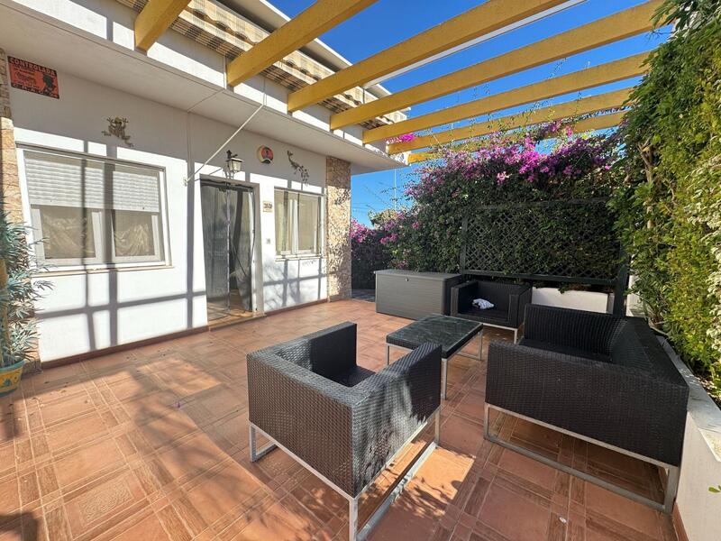 2 Schlafzimmer Stadthaus zu verkaufen