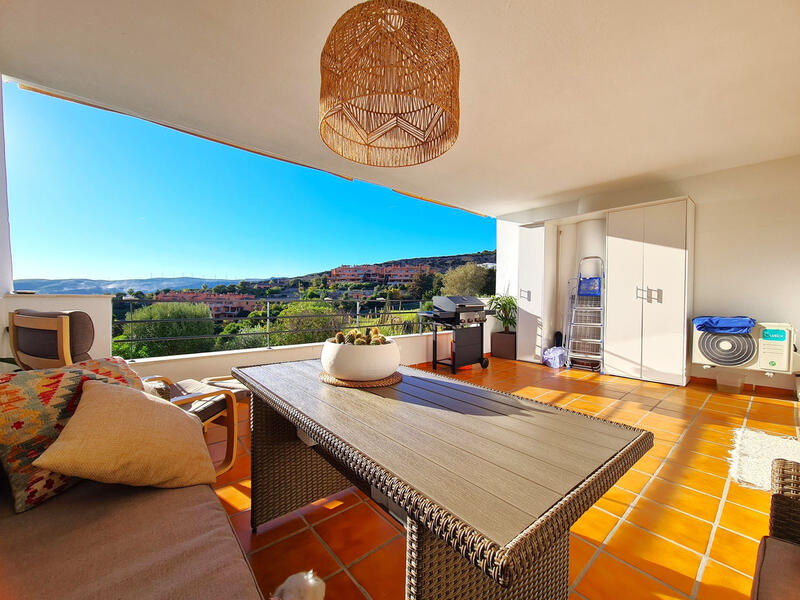 3 bedroom Apartment for sale