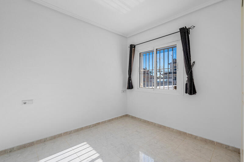 4 Schlafzimmer Villa zu verkaufen 4 Schlafzimmer Villa zu verkaufen