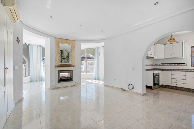 4 Schlafzimmer Villa zu verkaufen 4 Schlafzimmer Villa zu verkaufen