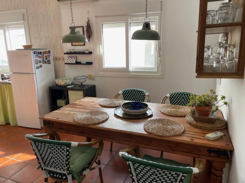 2 bedroom Townhouse for sale