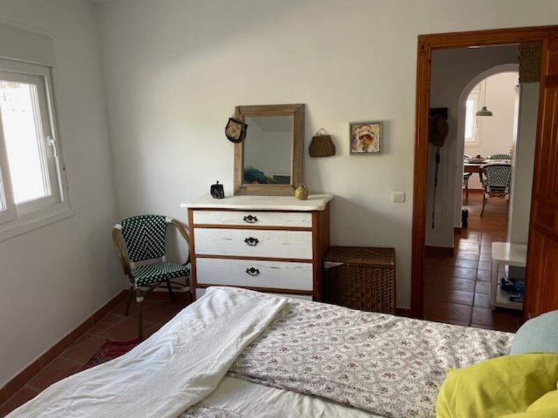 2 bedroom Townhouse for sale