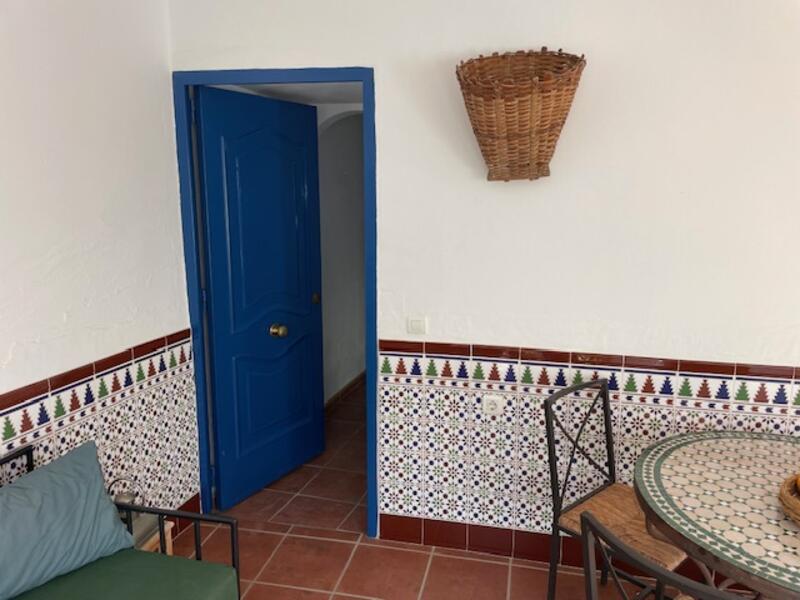 2 bedroom Townhouse for sale