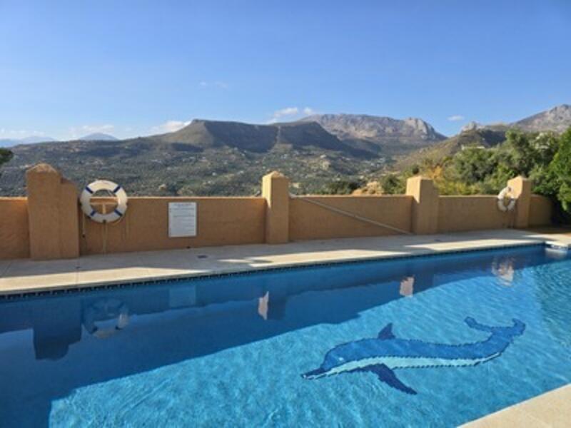 Townhouse for sale in Alcaucin, Málaga