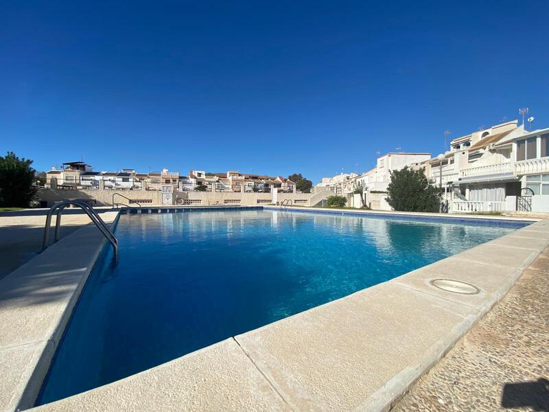 Byhus til salg i Torrevieja, Alicante