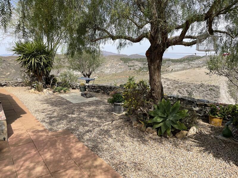 4 Schlafzimmer Landhaus zu verkaufen