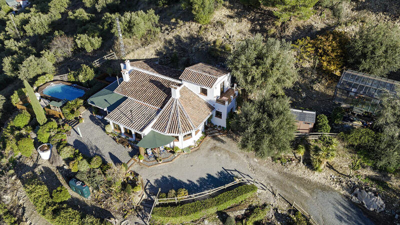 4 soverom Villa til salgs 4 soverom Villa til salgs