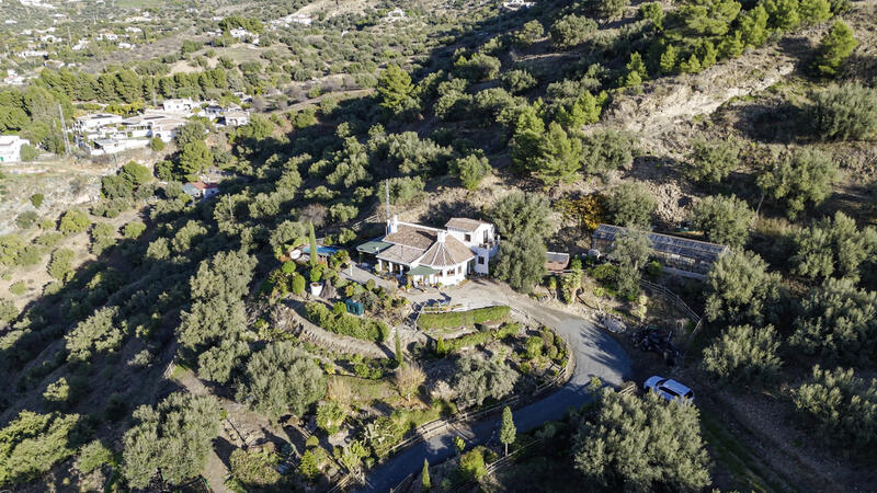 4 soverom Villa til salgs 4 soverom Villa til salgs