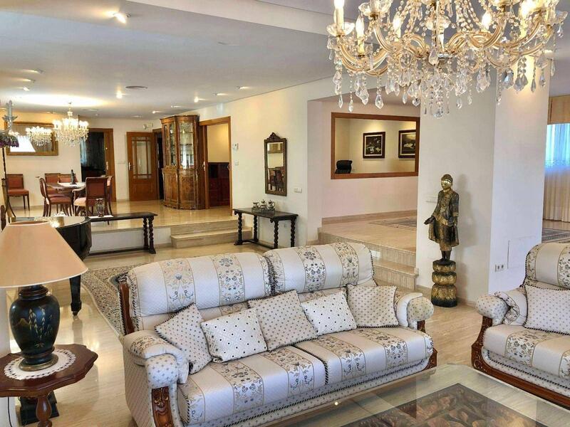 6 soveværelse Villa til salg