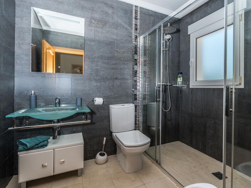 6 Cuarto Villa en venta